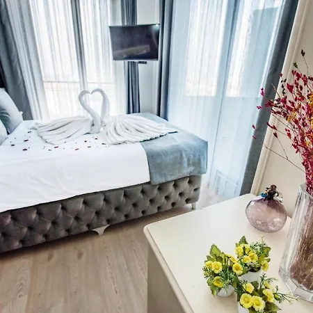 Otel Pera Life 4*