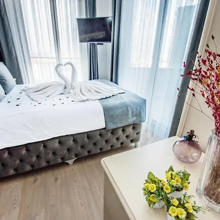 Ξενοδοχείο Pera Life 4*