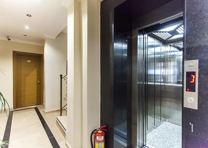 Ξενοδοχείο Pera Life