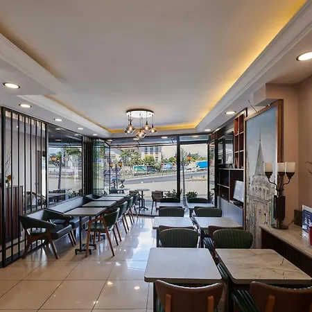Pera Life Hotel